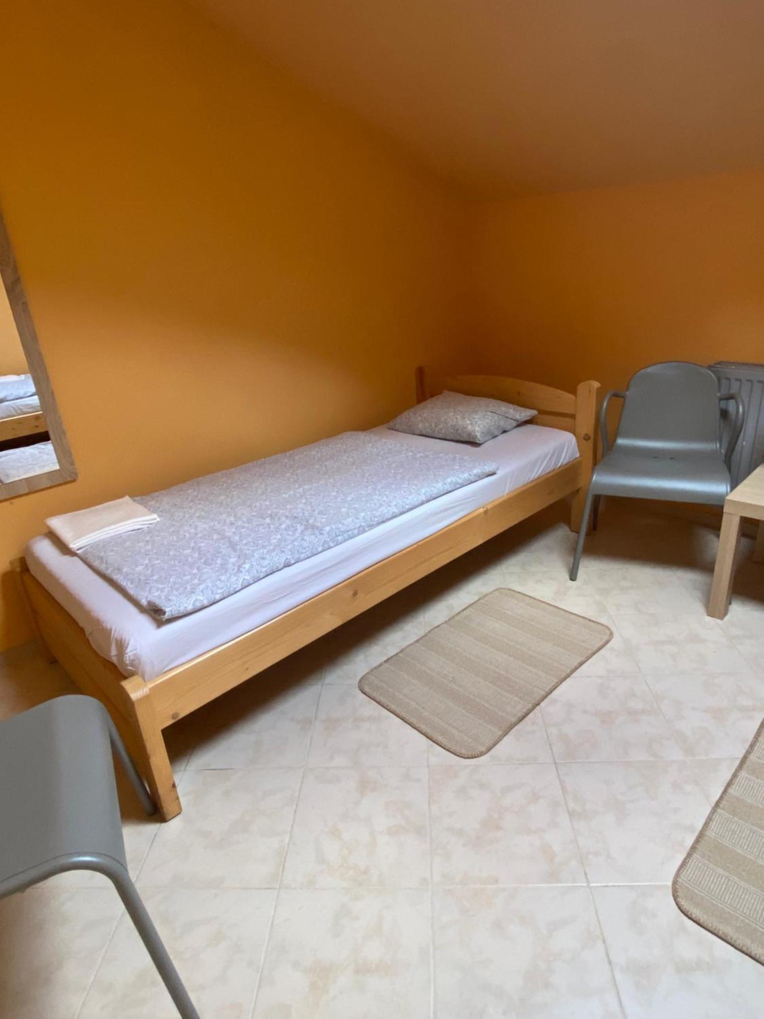 Art Inn Space Krakow Bagian luar foto